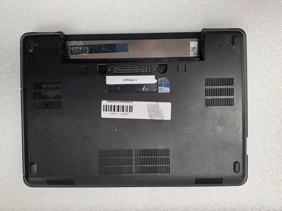 Dell Latitude 15" E5540 i5-4210U, 8GB RAM, 128GB SSD, WIN 11